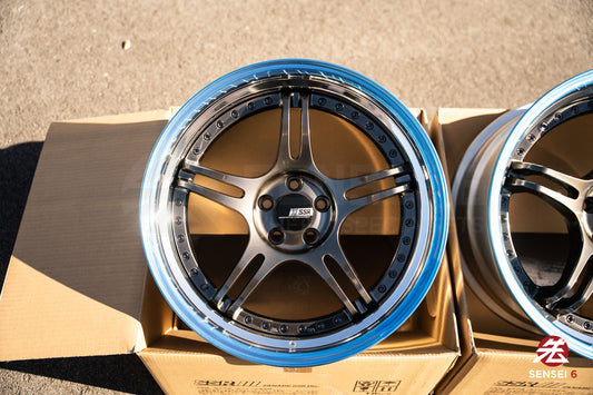 Trabajo VSKF# / 18x9.5 +14, 18x10.5 +15 / 5x114.3 / Gris claro plateado