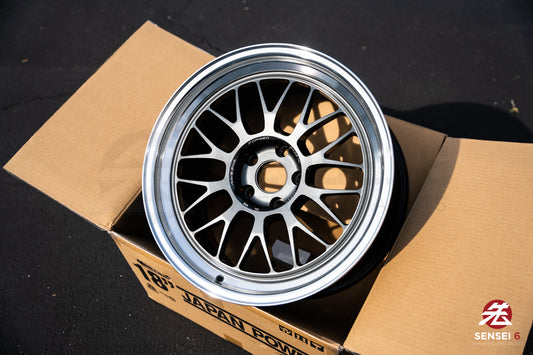 Volk 21A / 18x9.5 +20 / 5x114.3 / ダークガンメタルリム DC 