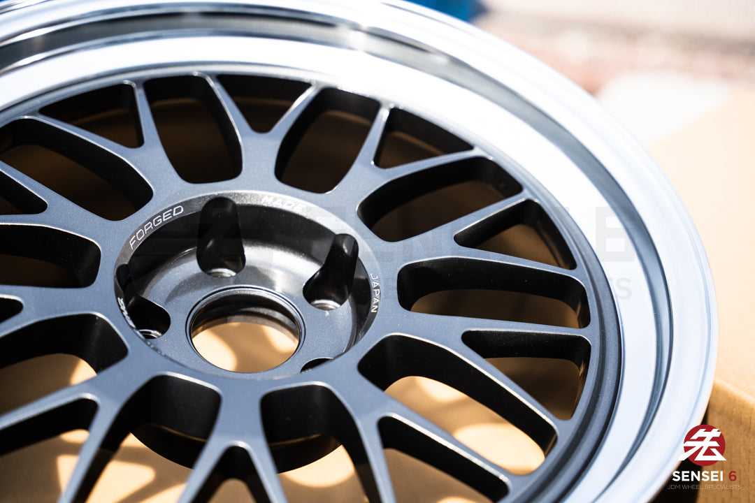 Volk 21A / 18x9.5 +20 / 5x114.3 / Dark Gunmetal Rim DC (VC)