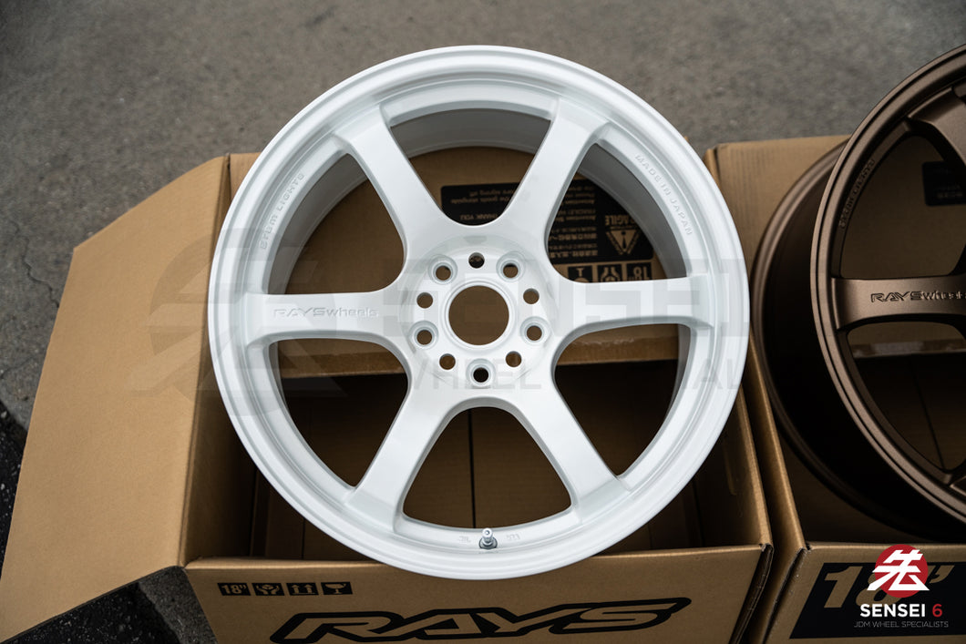 Gram Lights 57DR / 18x9.5 +22 / 5x114.3 / Ceramic Pearl White