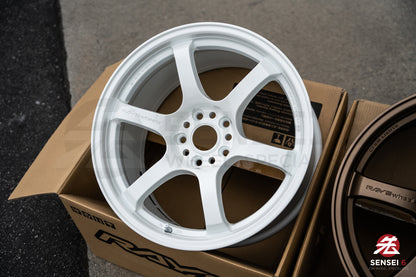 グラムライツ 57DR / 18x9.5 +22 / 5x114.3 / セラミックパールホワイト