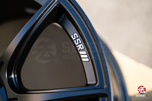 Cargar imagen en el visor de la galería, SSR GTX01 / 18x10.5 +22 / 5x114.3 / Negro mate
