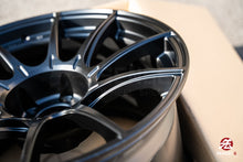 Cargar imagen en el visor de la galería, SSR GTX01 / 18x10.5 +22 / 5x114.3 / Negro mate
