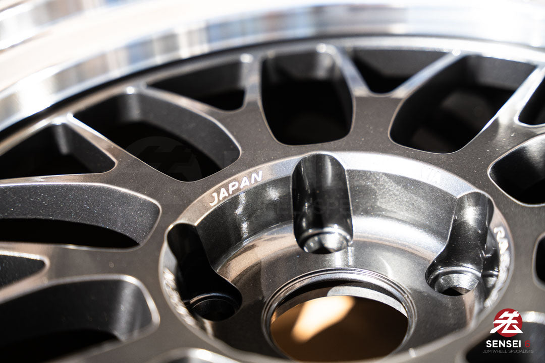 Volk 21A / 18x10.5 +22 / 5x120 / Dark Gunmetal Rim DC (VC)