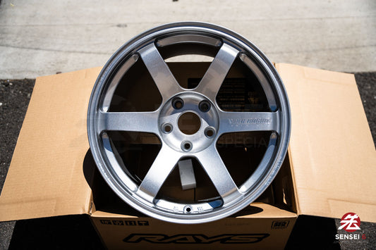Volk TE37 Saga S-Plus / 18x10.5 +20 / 5x120 / Diamond Silver (DS)