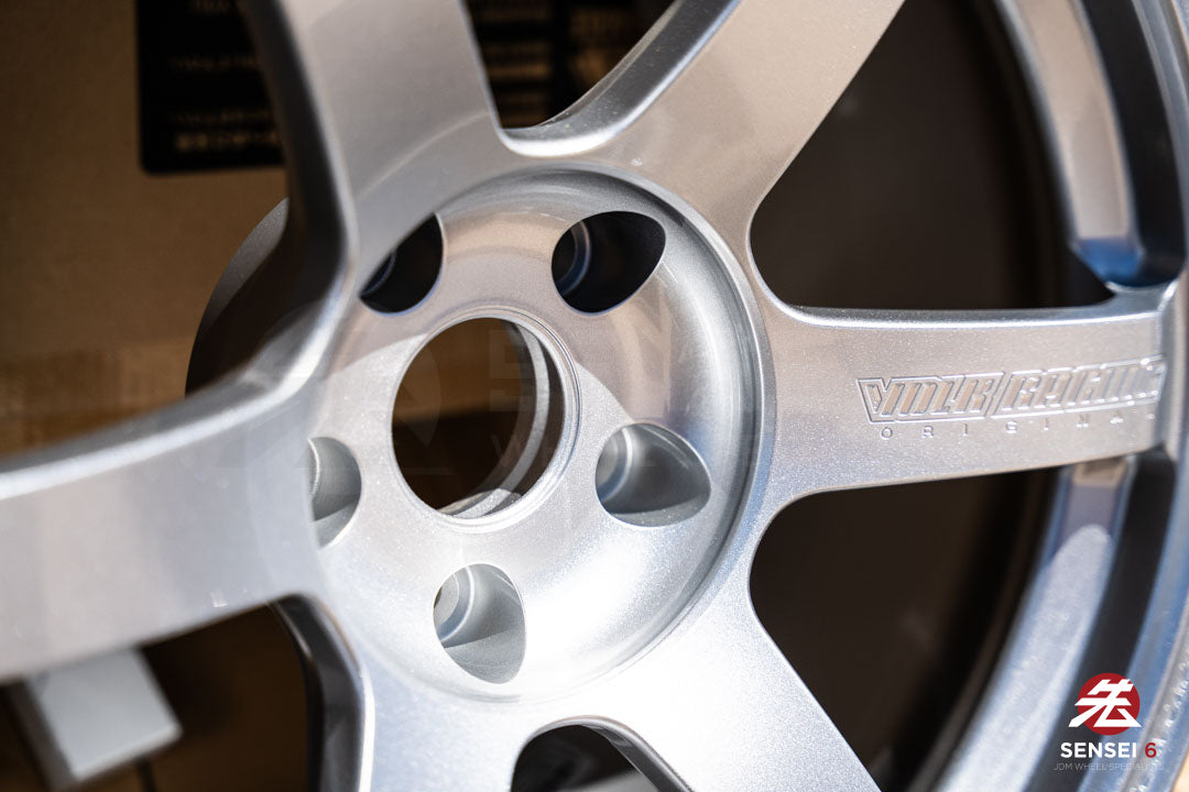 Volk TE37 Saga S-Plus / 18x10.5 +20 / 5x120 / Diamond Silver (DS)