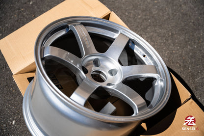 Volk TE37 Saga S-Plus / 18x10.5 +20 / 5x120 / Diamond Silver (DS)