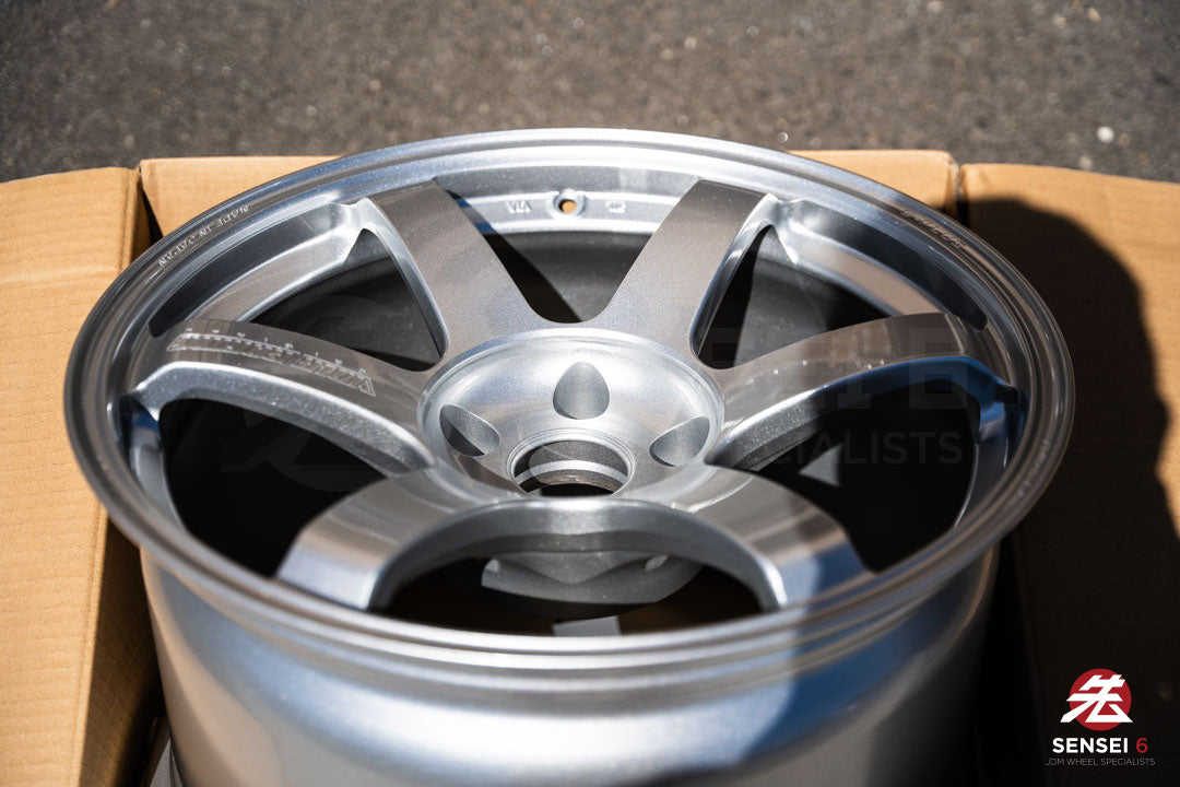 Volk TE37 Saga S-Plus / 18x10.5 +20 / 5x120 / Diamond Silver (DS)