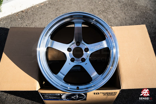 Advan GT Beyond-R / 18x10 +35 / 5x114.3 / Machining & Diamond Cut (MDC)