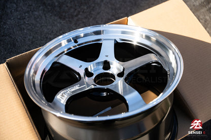 Advan GT Beyond-R / 18x10 +35 / 5x114.3 / Machining & Diamond Cut (MDC)