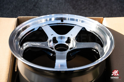 Advan GT Beyond-R / 18x10 +35 / 5x114.3 / Machining & Diamond Cut (MDC)