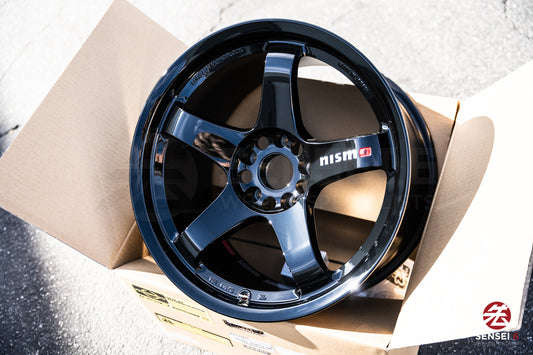 ニスモ LMGT4 / 18x10.5 +15 / 5x114.3 / ブラック
