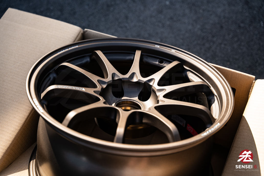 Volk CE28N-Plus / 17x9 +22 / 5x114,3 / Bronce Blast (BB)