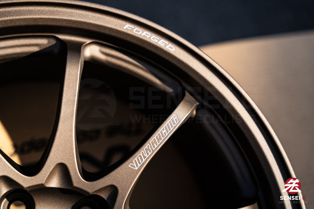 Volk CE28N-Plus / 17x9 +22 / 5x114,3 / Bronce Blast (BB)
