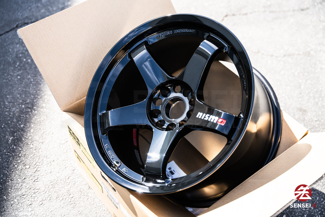 Nismo LMGT4 / 18x10.5 +15 / 5x114.3 / Black