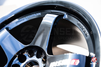 Nismo LMGT4 / 18x10.5 +15 / 5x114.3 / Black
