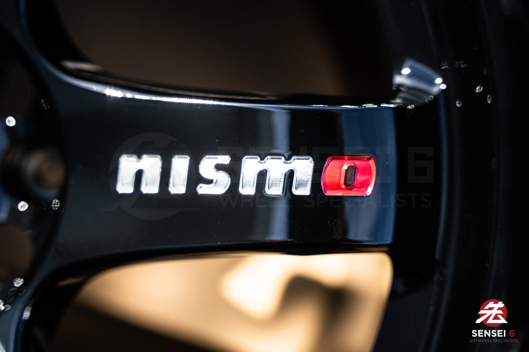 Nismo LMGT4 / 18x10.5 +15 / 5x114.3 / Black