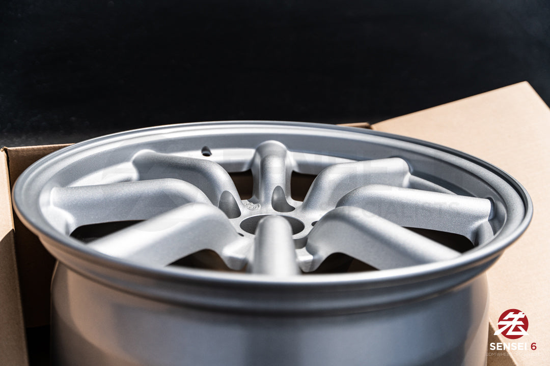 Ruedas RS Watanabe F8 de 19" (usadas) / 19x9,5 +30, 19x10,5 +25 / 5x114,3 / Plateado metalizado 