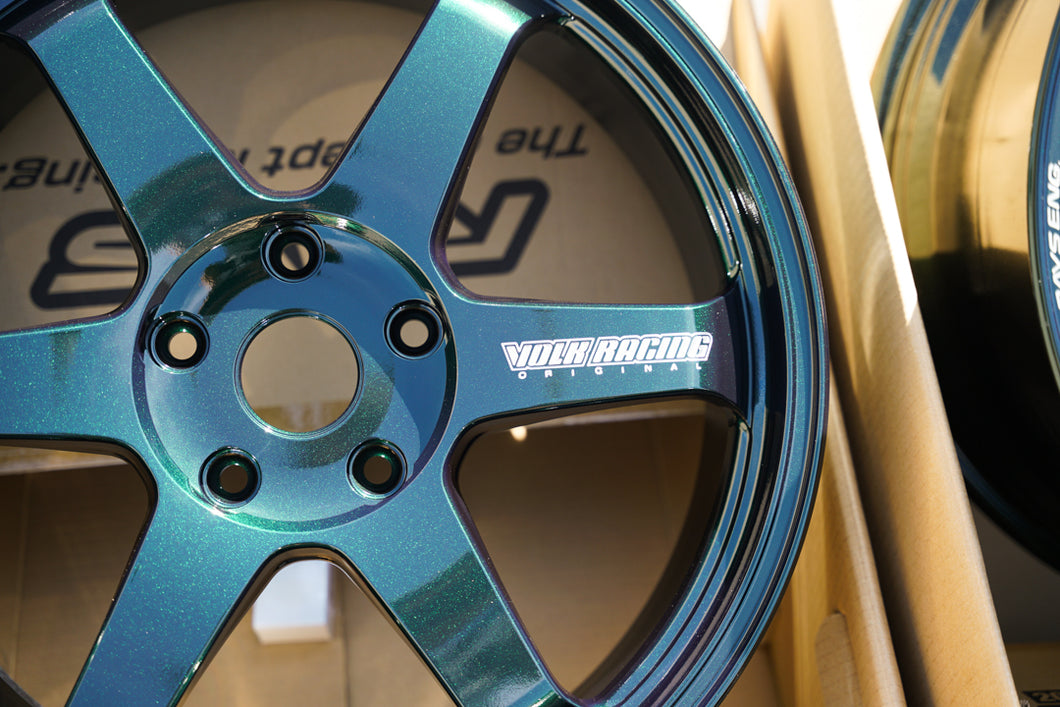 Volk TE37SL / 18x9.5 +22 / 5x114.3 / Diamond Silver