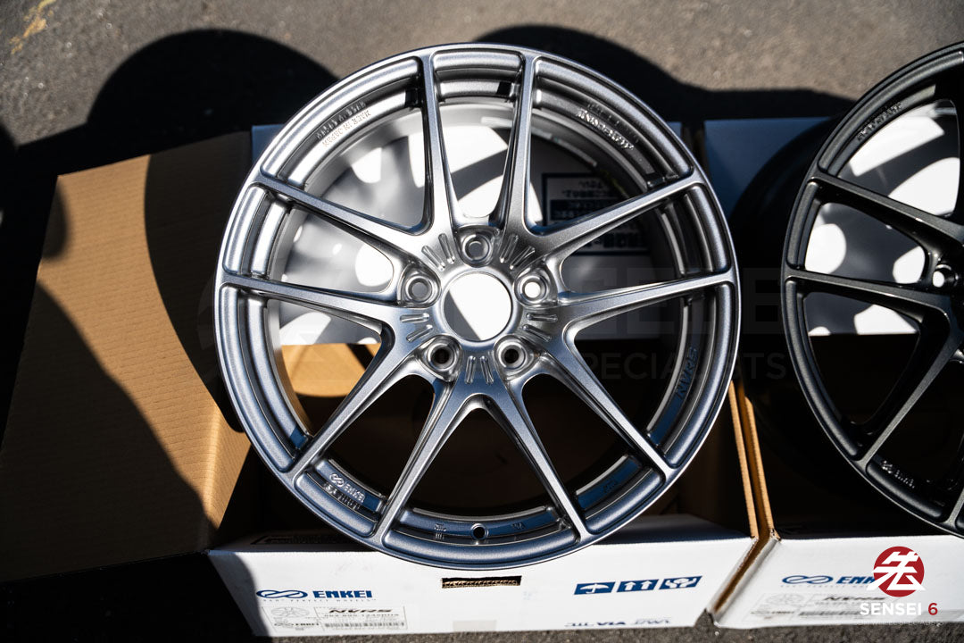 Enkei NVR5 / 18x9.5 +45 / 5x120 / Sonic Silver (SS)