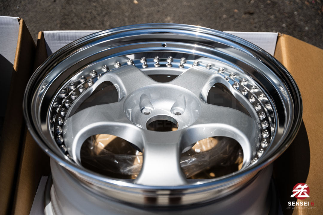 Work Meister S1 3P / 19x10 +25, 19x11 +35 / 5x112 / Silver (SIL)