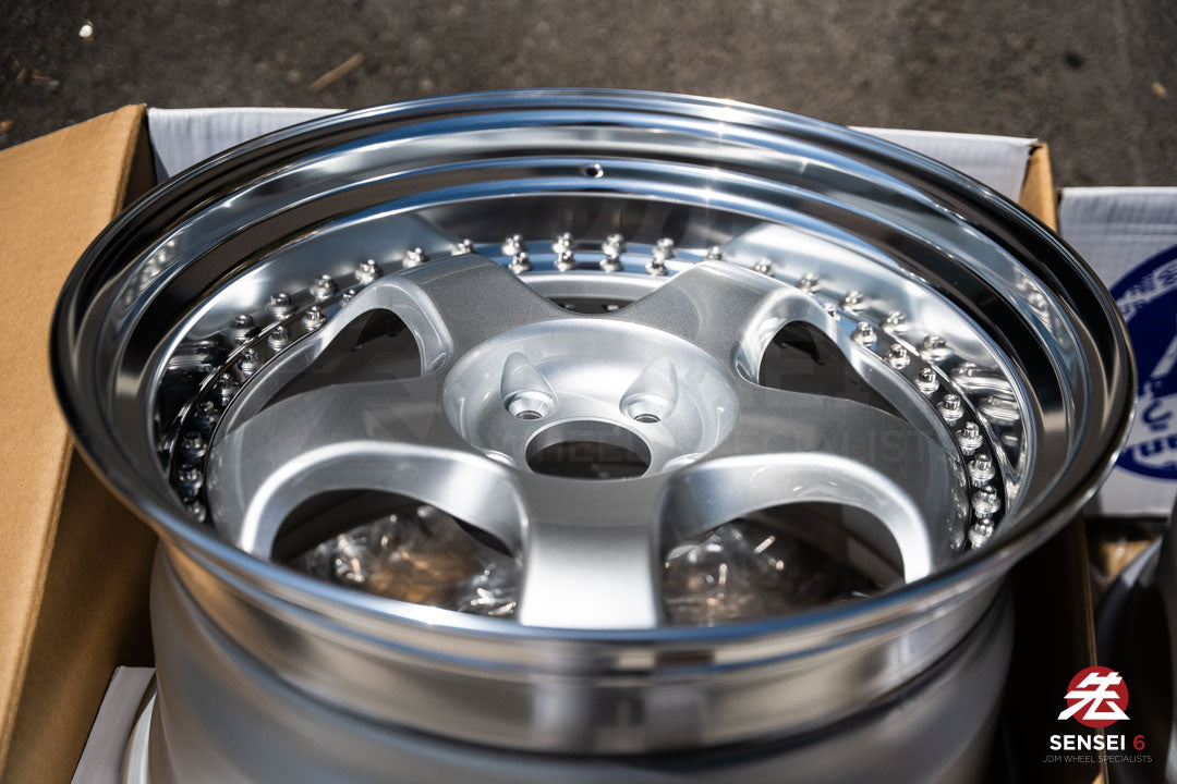 Work Meister S1 3P / 19x10 +25, 19x11 +35 / 5x112 / Silver (SIL)
