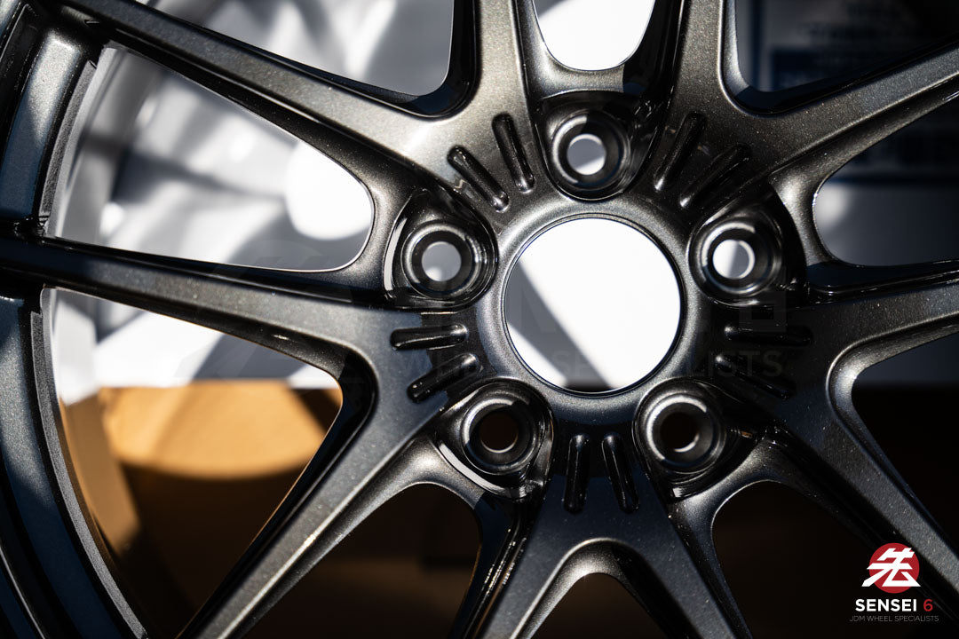 Enkei NVR5 / 18x9.5 +45 / 5x120 / Graphite Metallic (GM)