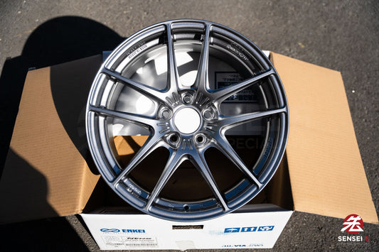 Enkei NVR5 / 18x9.5 +45 / 5x114.3 / Sonic Silver (SS)