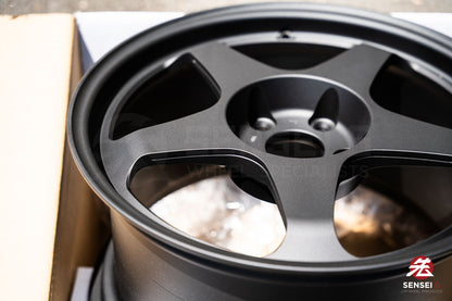 Spoon SW388 / 17x9.5 +60 / 5x114.3 / Accessories Black