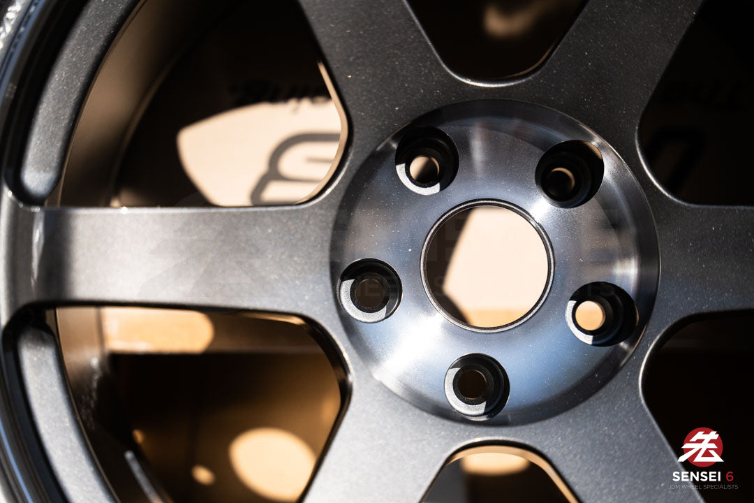 Volk TE37 Saga SL / 18x10.5 +20 / 5x120 / Pressed Graphite (PG)