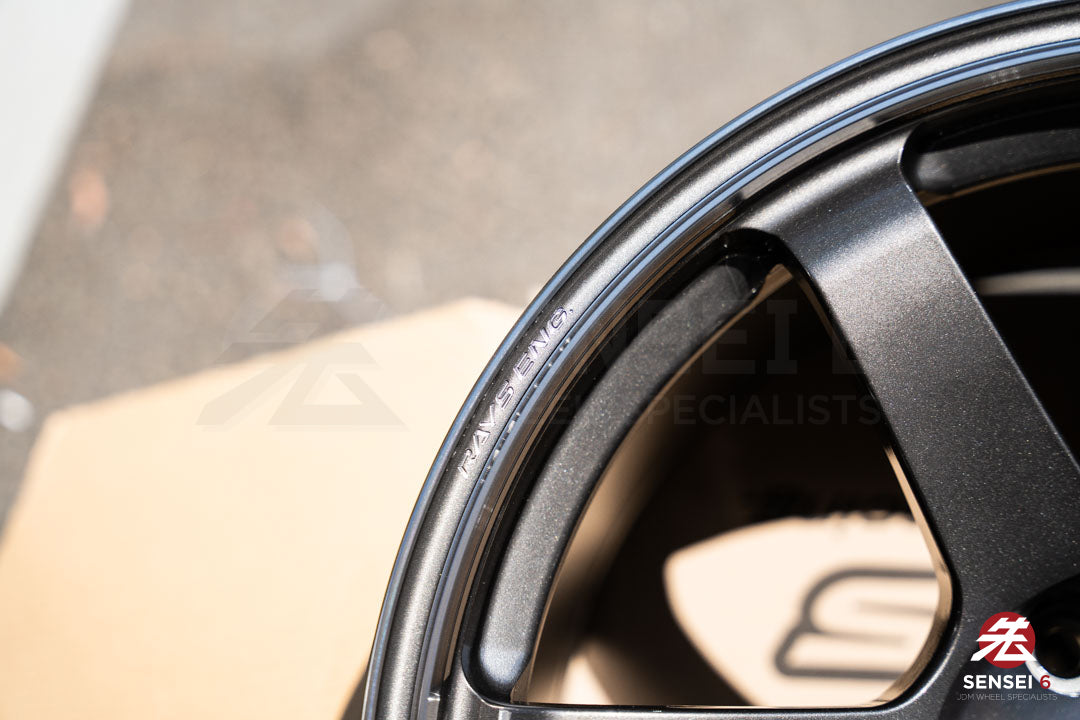 Volk TE37 Saga SL / 18x10.5 +20 / 5x120 / Pressed Graphite (PG)