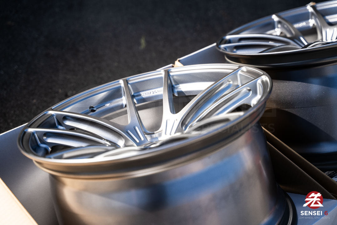 Enkei NVR5 / 18x10 +12 / 5x114.3 / Sonic Silver (SS)