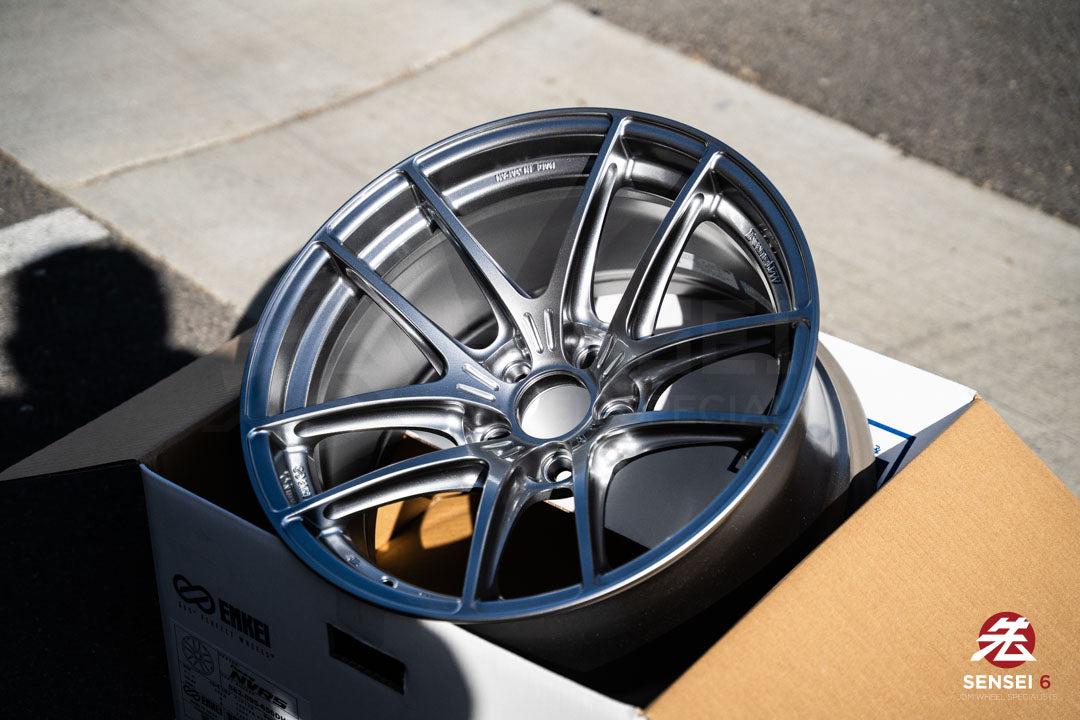 Enkei NVR5 / 18x9.5 +6 / 5x114.3 / Sonic Silver (SS)