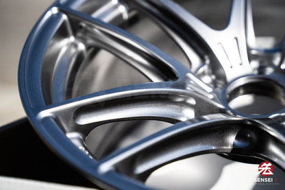 Enkei NVR5 / 18x9.5 +6 / 5x114.3 / Sonic Silver (SS)