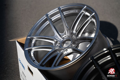 Enkei NVR5 / 18x10.5 +15 / 5x114.3 / Sonic Silver (SS)