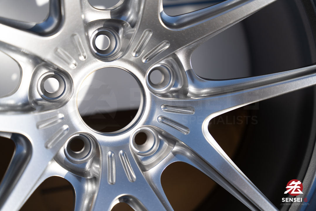 Enkei NVR5 / 18x10.5 +15 / 5x114.3 / Sonic Silver (SS)
