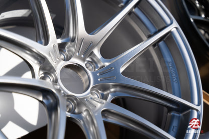 Enkei NVR5 / 18x10.5 +15 / 5x114.3 / Sonic Silver (SS)