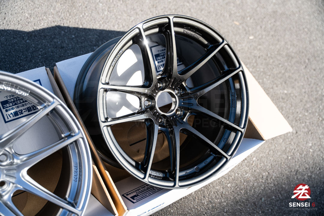 Enkei NVR5 / 18x10.5 +15 / 5x114.3 / Graphite Metallic (GM)