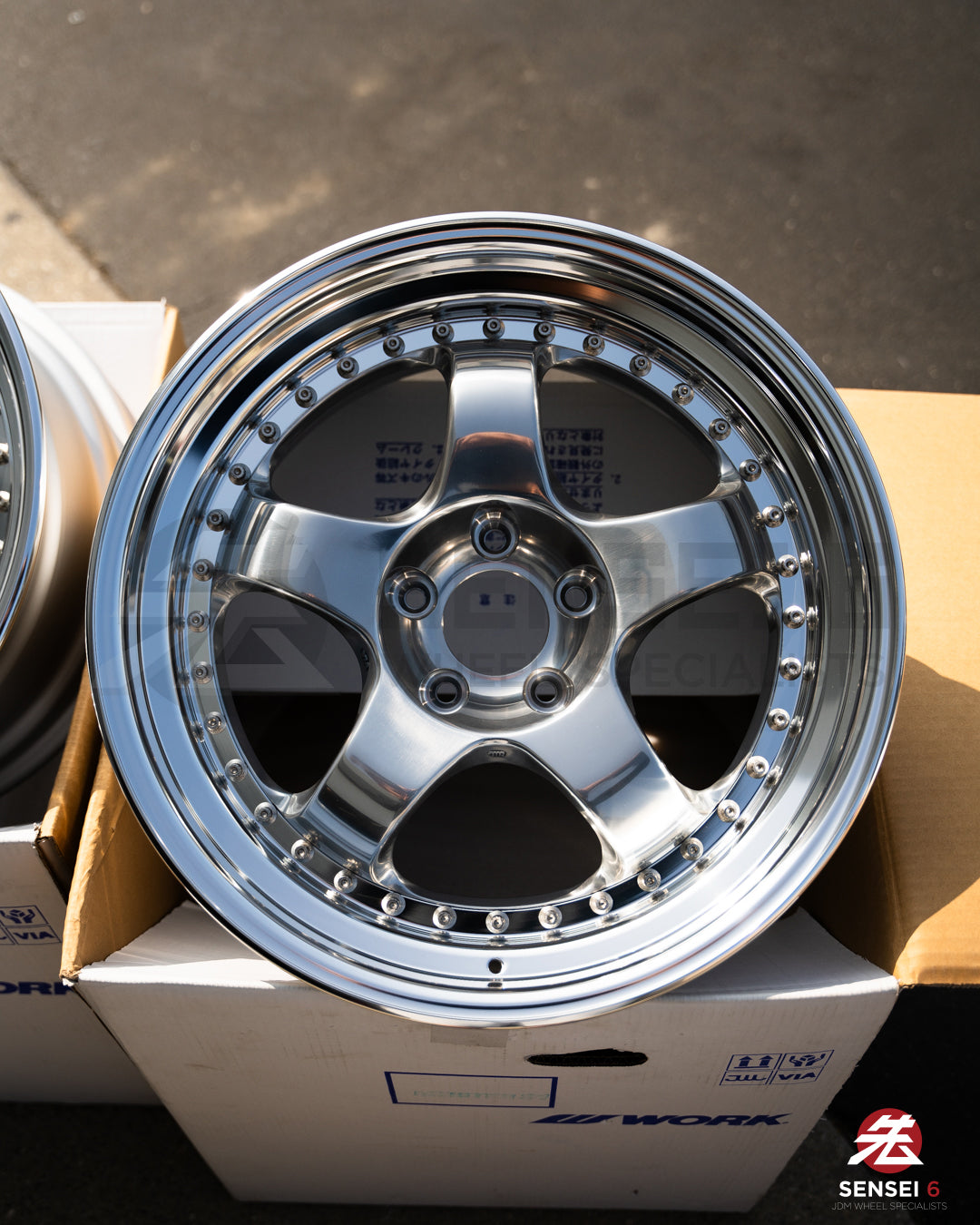 Work Meister S1 3P / 18x9.5 +24 / 5x114.3 / Buff Finish