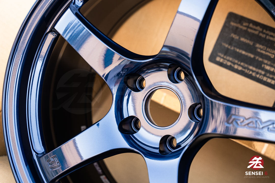 Gram Lights 57CR / 18x9.5 +22 / 5x114.3 / Eternal Blue Pearl (EBP)