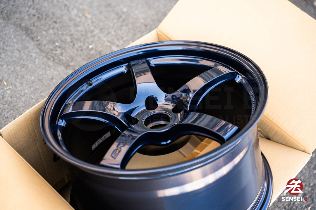 Gram Lights 57CR / 18x9.5 +22 / 5x114.3 / Eternal Blue Pearl (EBP)