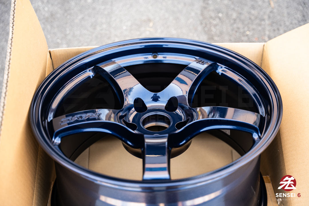 Gram Lights 57CR / 18x9.5 +22 / 5x114.3 / Eternal Blue Pearl (EBP)