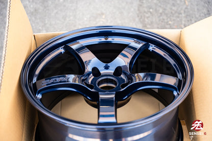 Gram Lights 57CR / 18x9.5 +22 / 5x114.3 / Eternal Blue Pearl (EBP)