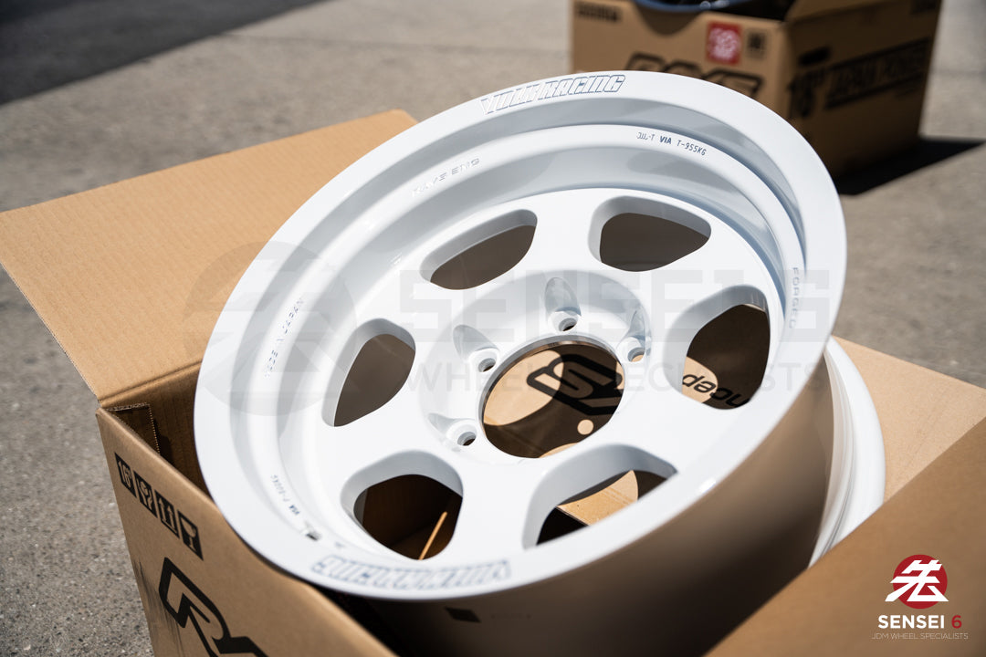 Volk TE37XT M-Spec / 16x8 -20 / 6x139.7 / Dash White (DW)