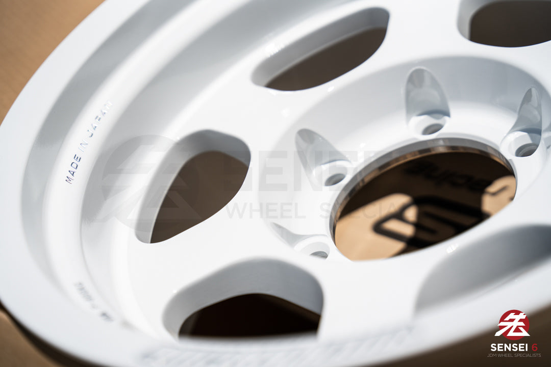 Volk TE37XT M-Spec / 16x8 -20 / 6x139.7 / Dash White (DW)