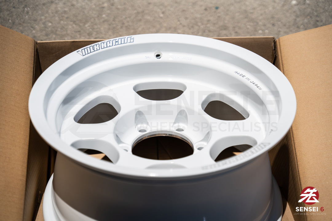 Volk TE37XT M-Spec / 16x8 -20 / 6x139.7 / Dash White (DW)