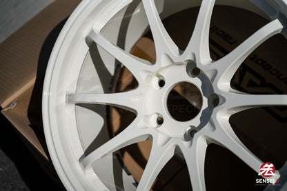 フォルク CE28SL / 18x9.5 +35 / 5x120 / チャンプホワイト