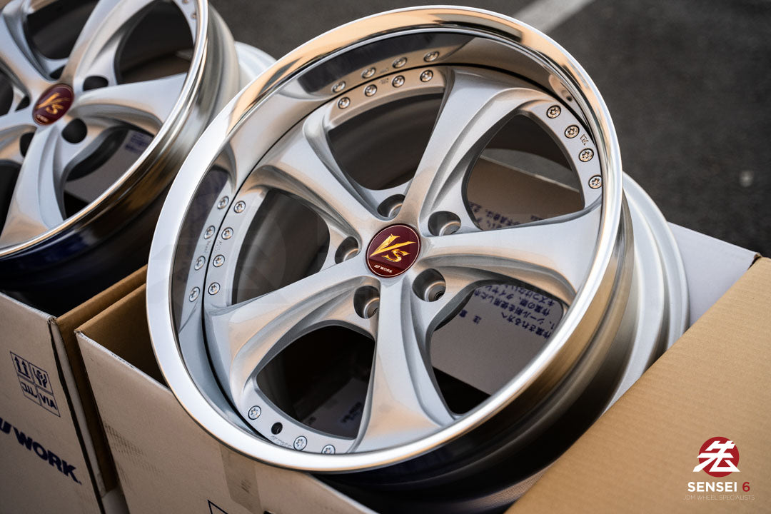 Work VSKF# / 18x9.5 +22, 18x9.5 +21 / 5x114.3 / Light Gray Silver (LGS)