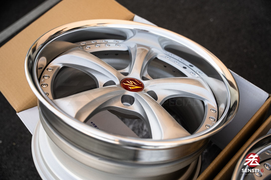 Work VSKF# / 18x9.5 +22, 18x9.5 +21 / 5x114.3 / Light Gray Silver (LGS)