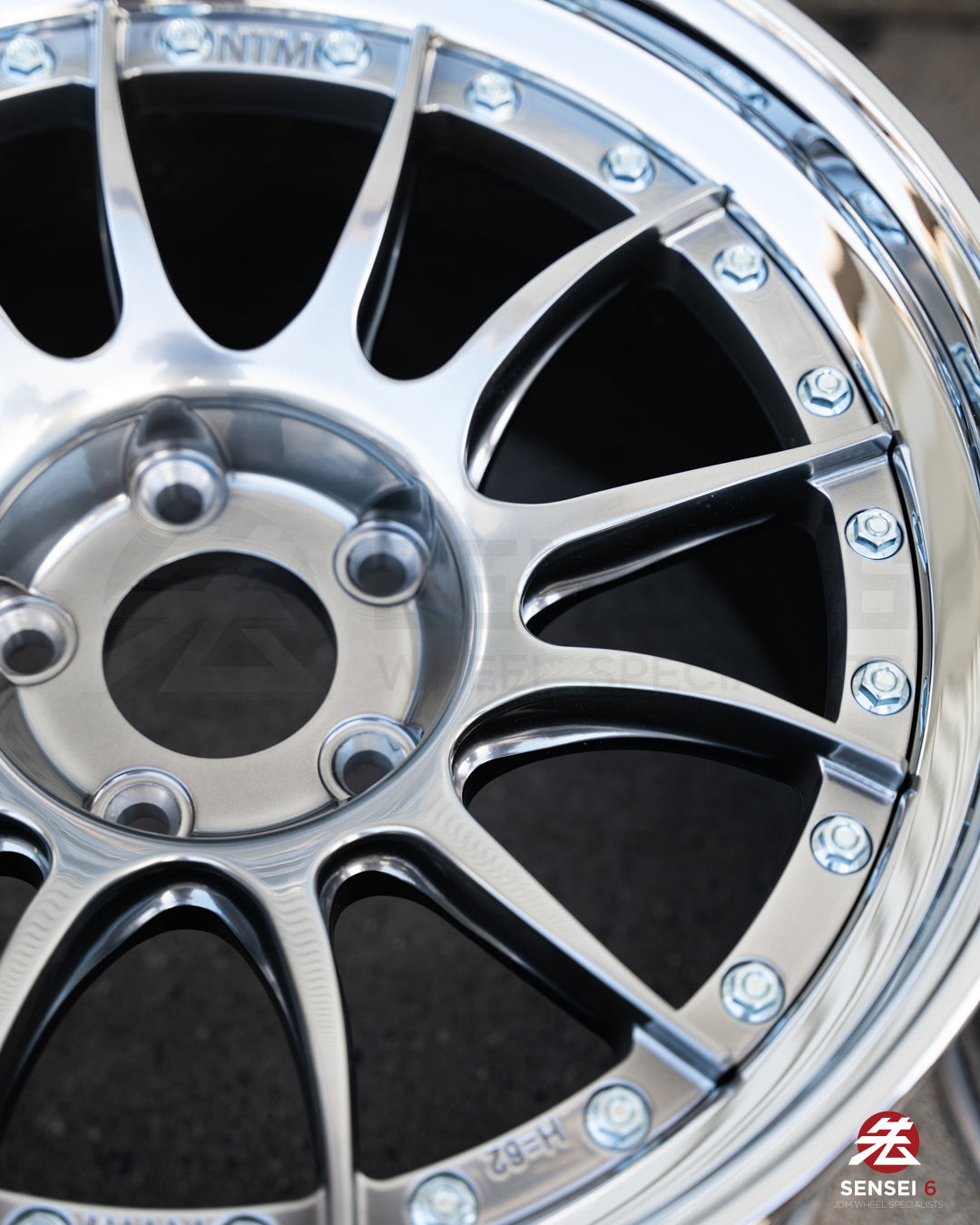 Ruedas NTM Pista de 18" [borde escalonado] (ruedas usadas, hechas a pedido)